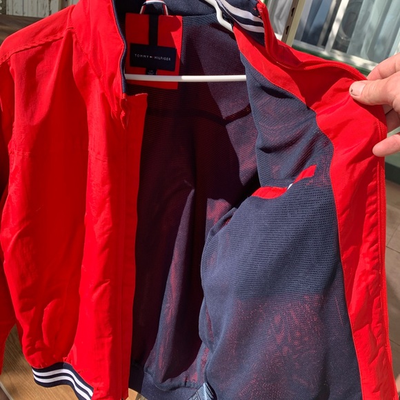 Tommy Hilfiger Jacket -Large-Red/blue trim - Picture 3 of 5